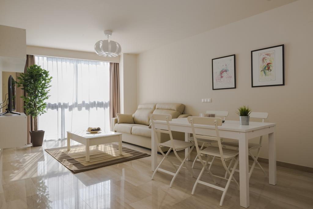 Apartaments Peronel.La Lleida Bagian luar foto